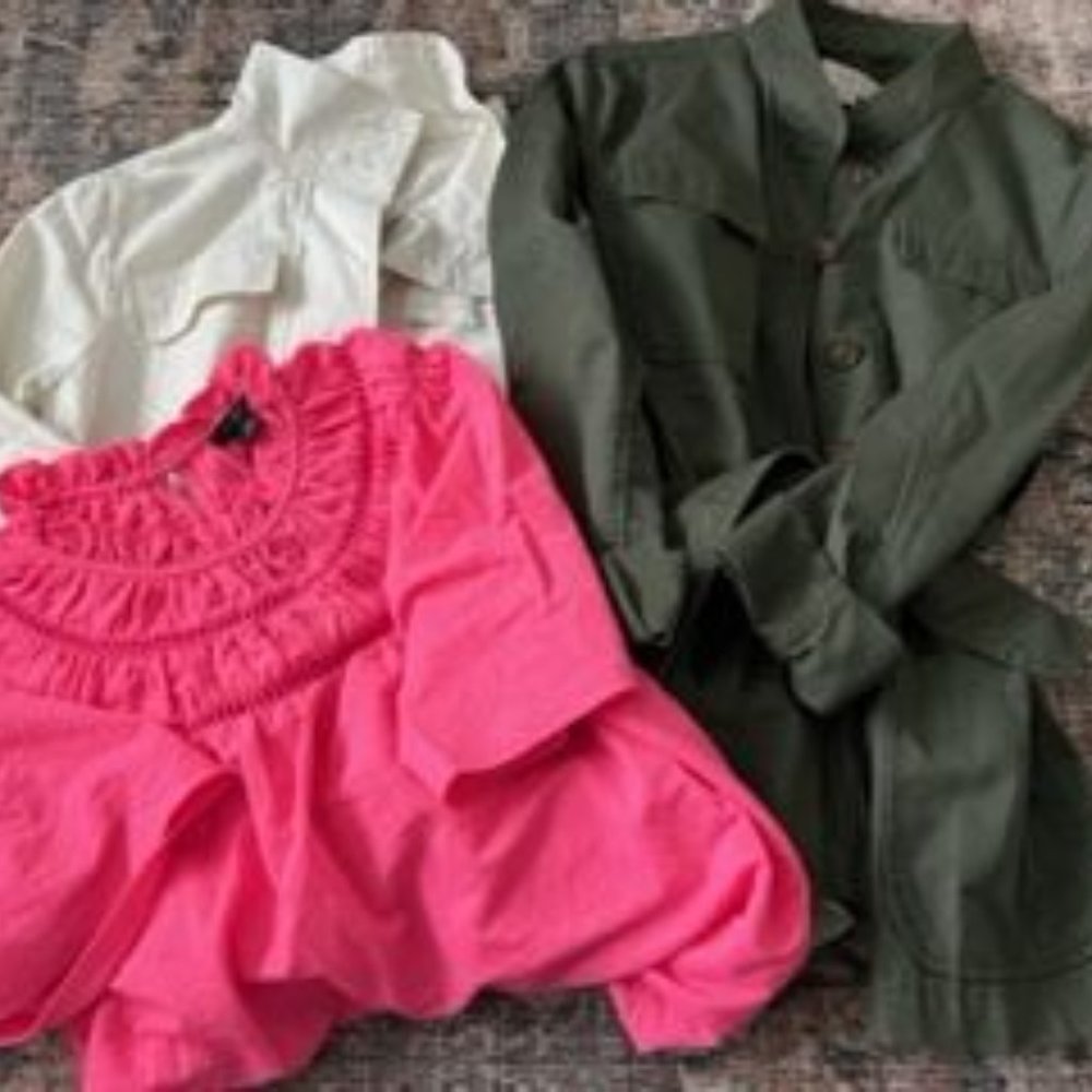 ANN TAYLOR LOT